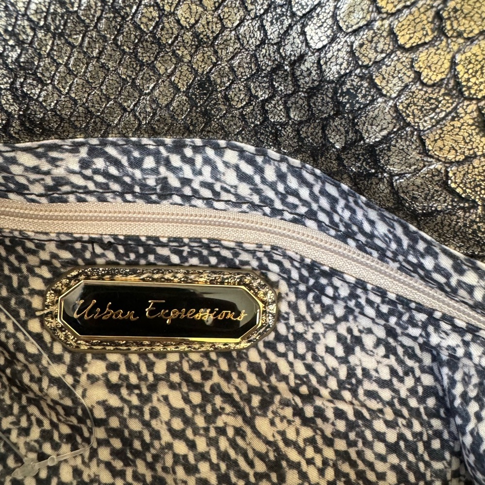 Urban expressions clutch crossbody bag - Picture 5 of 7